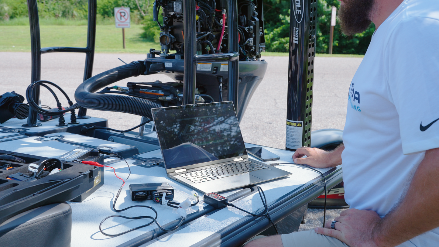 Brett tunes a Yamaha 90 SHO ECU